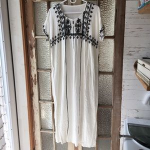 Embroidered dress, OS